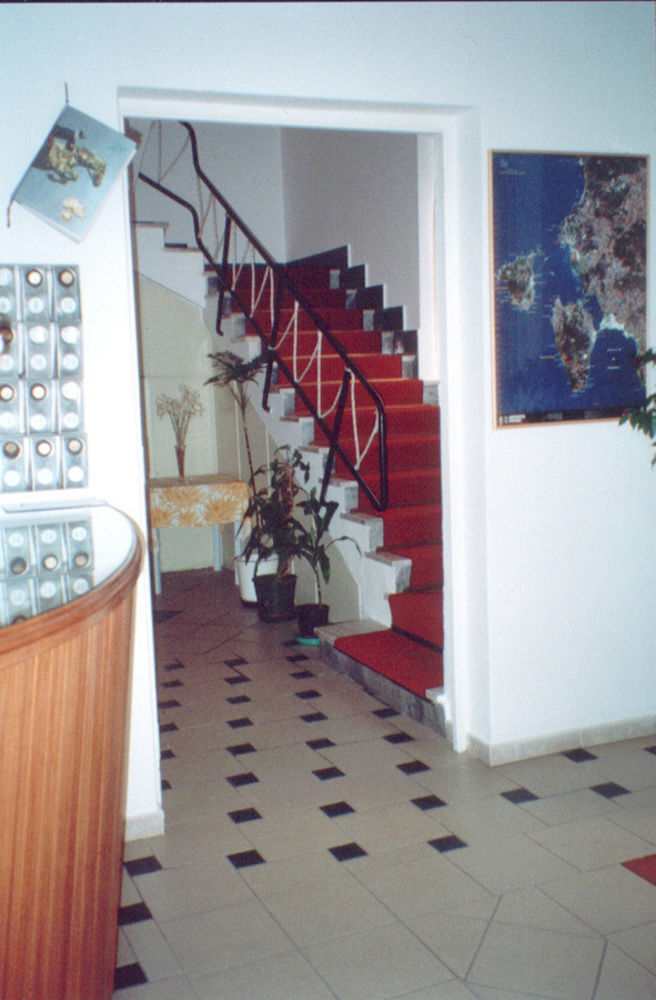 Hotel Fjby Калазета Екстериор снимка
